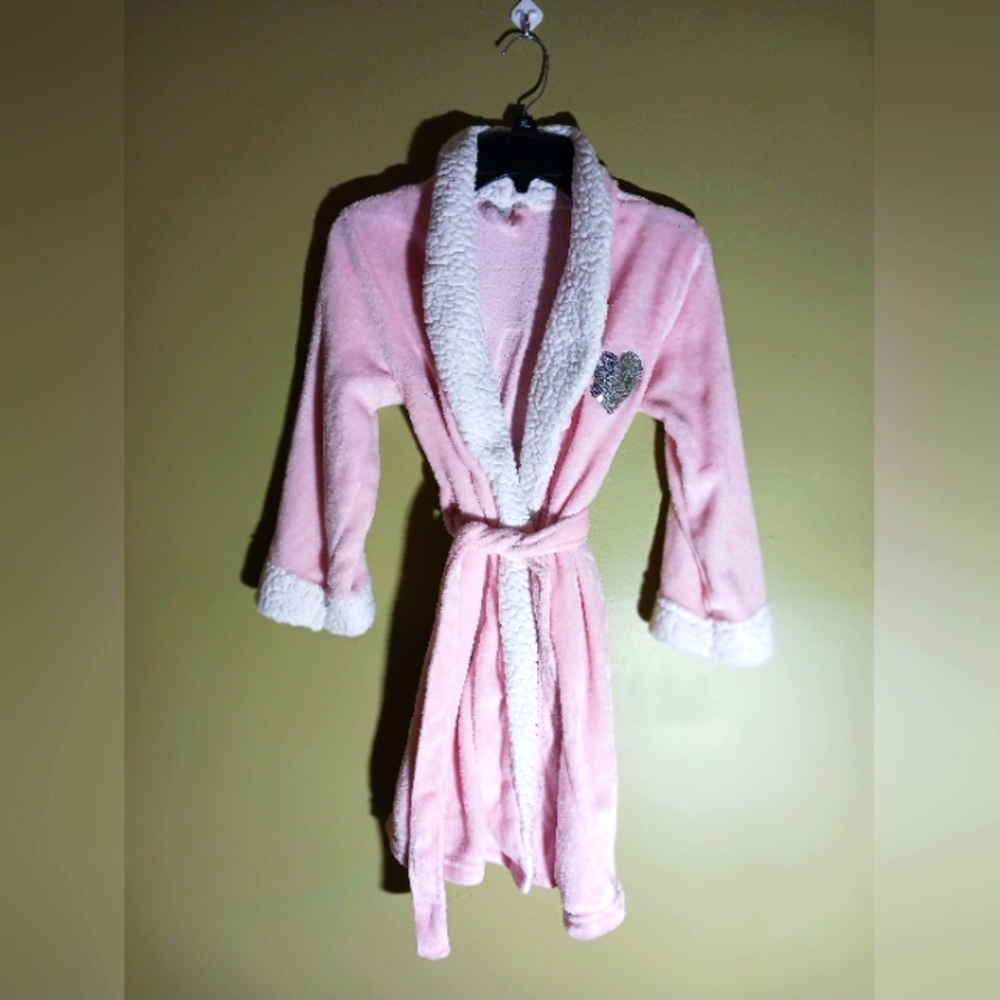Kensie Girl Girls Pink Fur And Silver Sequin Robe Size 6-7